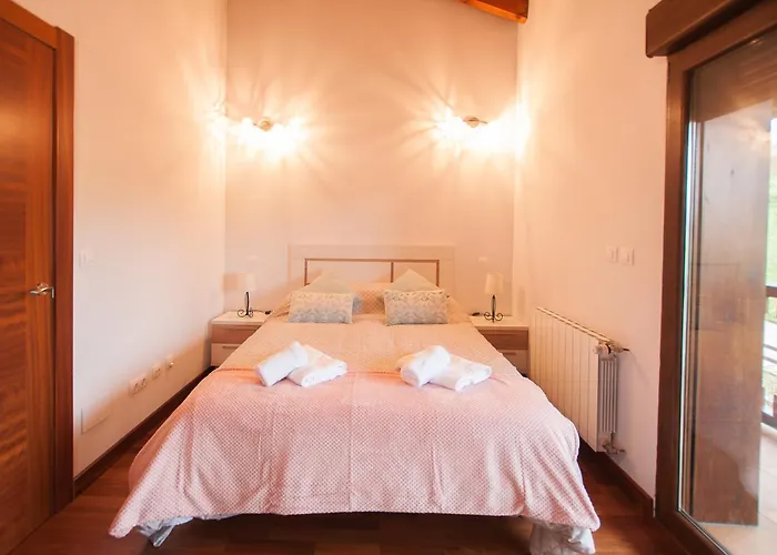 Casas Encantadoras En Entorno Espectacular